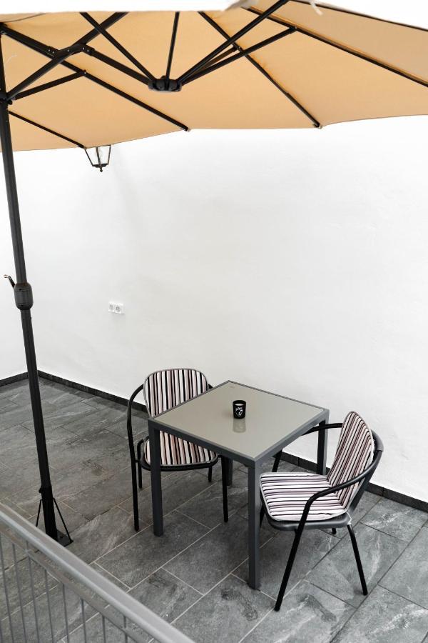 Larissa Railway &Metro Station Apartment 雅典 外观 照片